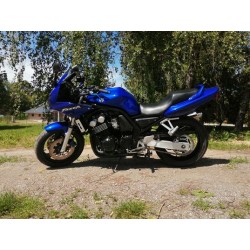 Cestný motocykel Yamaha FZS...